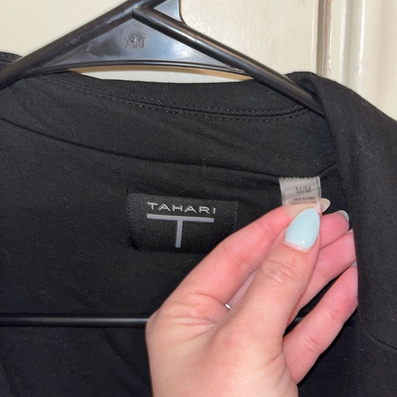 Medium black tahari blazer - Picture 3 of 3